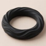 Noir Wave Double Penetration Silicone Ring